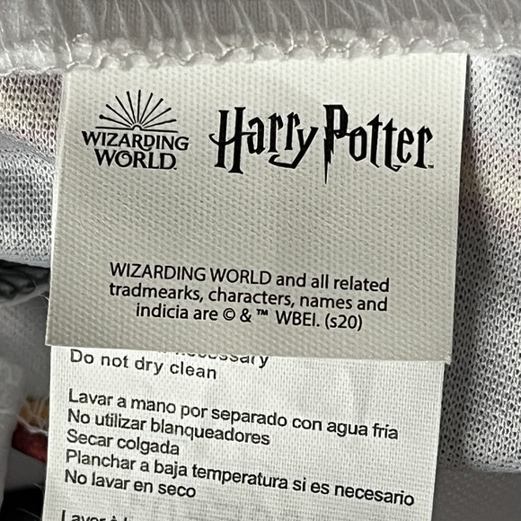 Harry Potter Gryffindor Adult S 4/6 Uniform One Piece Costume Cosplay Halloween - Picture 12 of 15